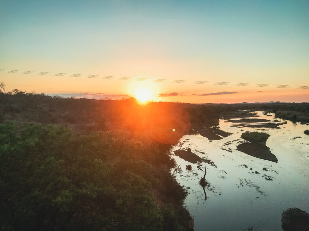 Sonnenuntergang im Kruger Nationalpark