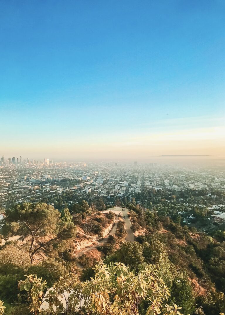 Aussicht vom Griffith Observatory auf Los Angeles bei Sonnenuntergang