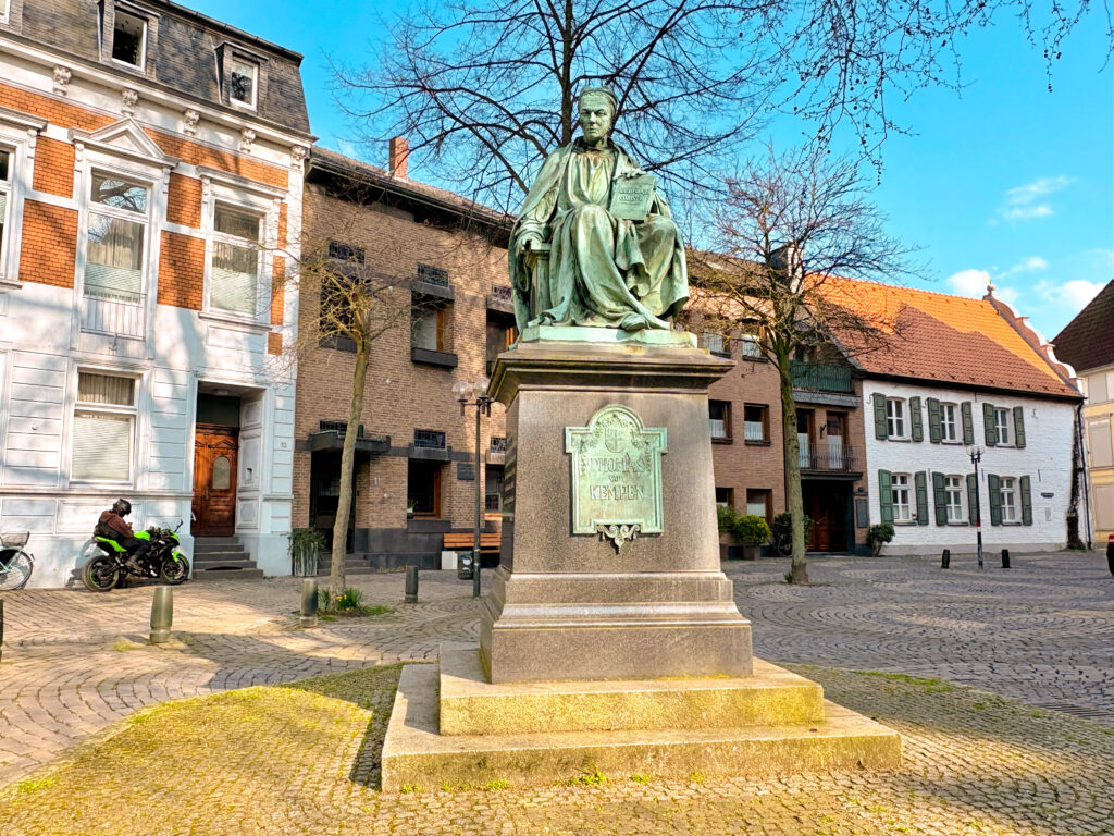 Thomas Denkmal Kempen